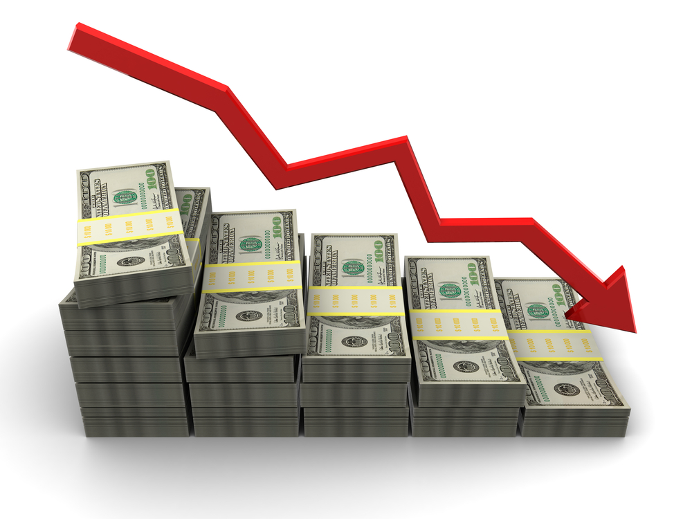 سعر الدولار يتراجع عن أعلي مستوياته في أكثر من 9 أشهر رغم انتشار سلالة كورونا الجديدة