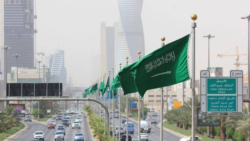 بدون رسوم أو مقابل مالي.. قرارات جديدة من السعودية بشأن التأشيرات والإقامة يشمل 17 دولة بينها مصر