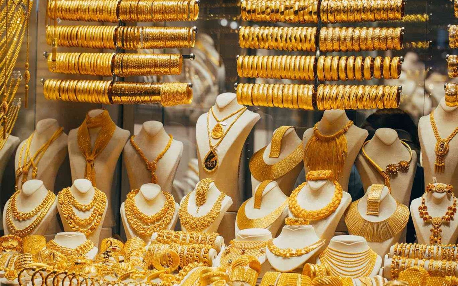 شعبة الذهب تكشف عن توقعات أسعار الذهب في الفترة المقبلة