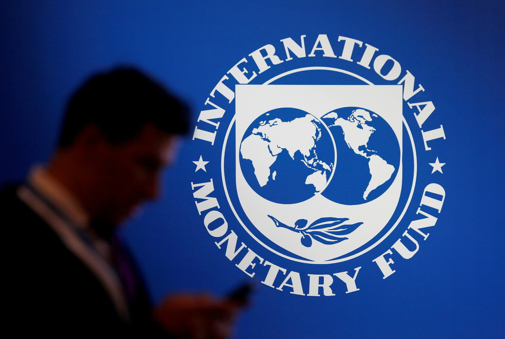 صندوق النقد الدولي يحذر كبار الدائنين من "انفجار الديون"