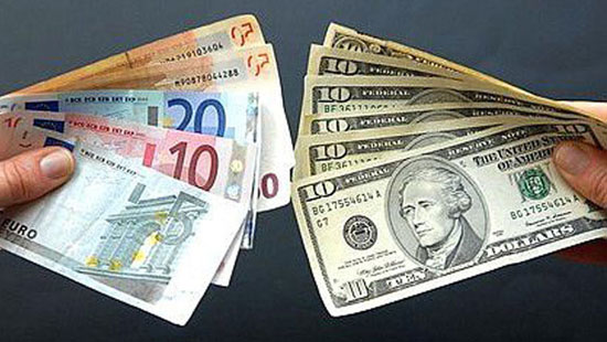 سعر اليورو يرتفع لأعلي مستوياته أمام الدولار
