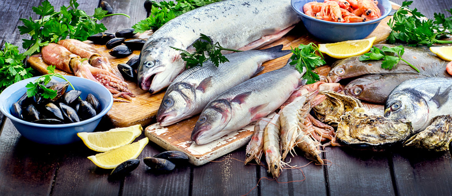 انخفاض سعر السمك في الأسواق