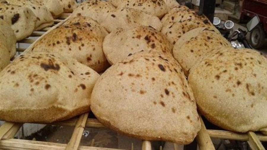 الحكومة توضح حقيقة رفع سعر رغيف الخبز المدعم