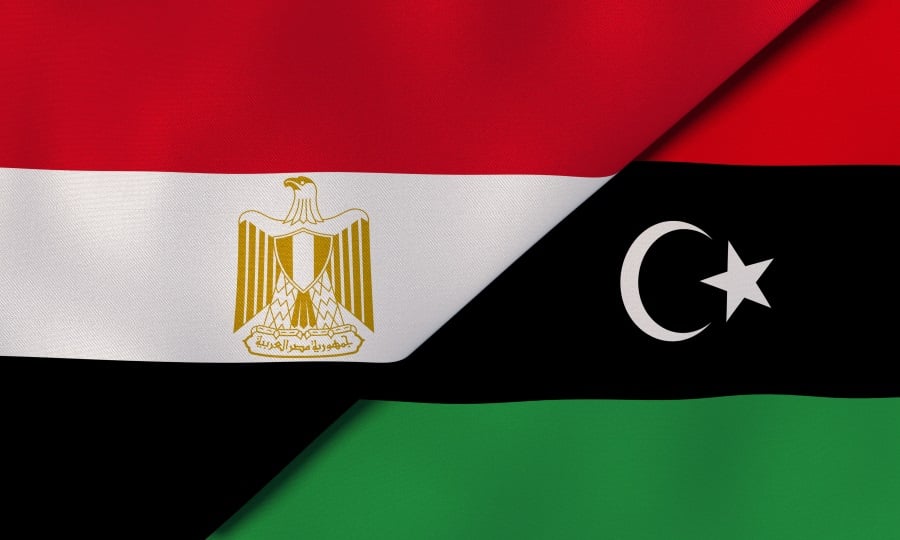 ليبيا ستقضي على أزمة الدولار بمصر.. مشروعات مصرية بـ 15 مليار دولار